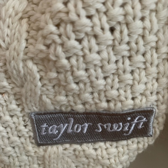 Official Taylor Swift Folklore Cardigan! - Picture 3 of 5